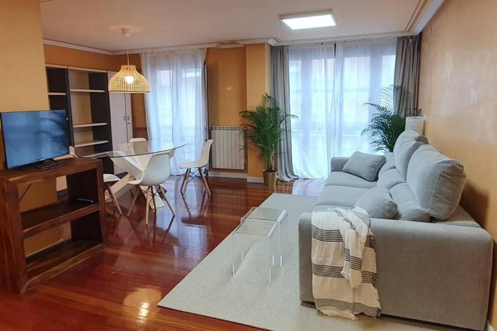 Centrico Apto Cangas De Onis, Cerca Puente Romano Apartment Ngoại thất bức ảnh